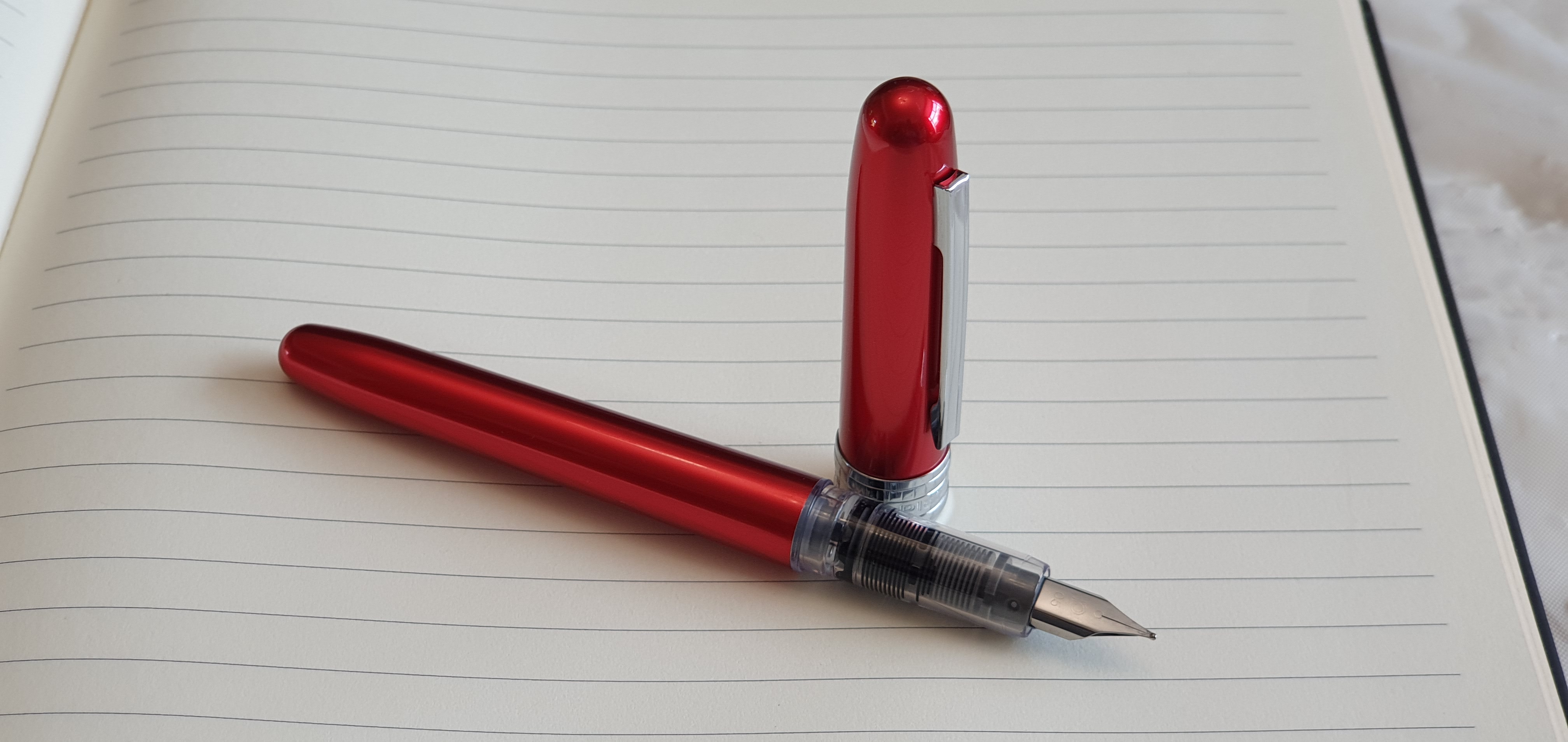 PLATINUM PLAISIR Füllfederhalter – 0,5 Mm, Rot, Mit Edelstahlfeder, Made In Japan